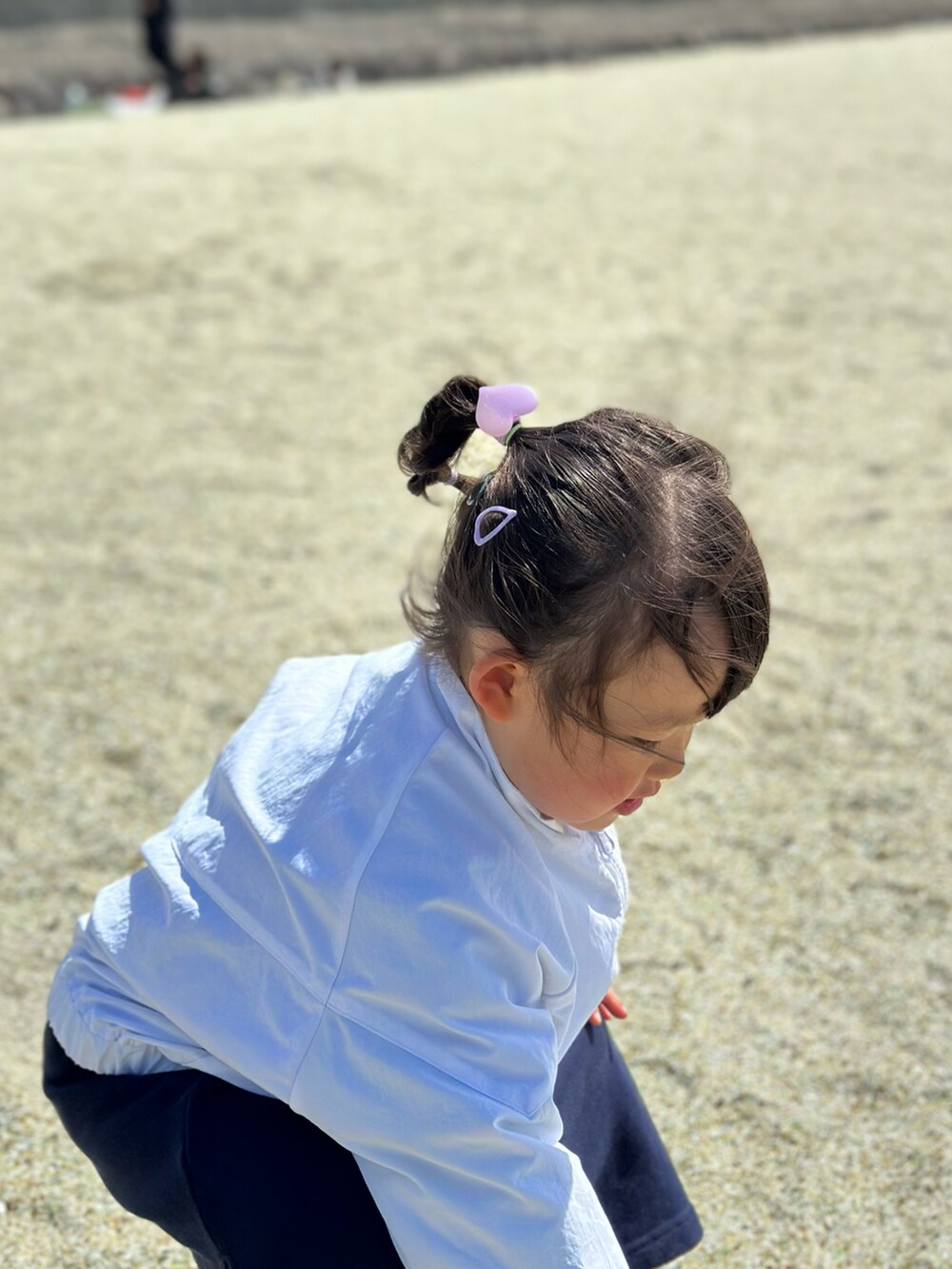 「春めき満開コーデ、春色、キッズファッション、カジュアルコーデ、お出かけコーデ、ボーダー、女の子コーデ、ワンピース、NIKE、ナンバリング」｜「GO TO HOLLYWOODのGO TO HOLLYWOOD / 袖フリル ワンピース 2024FW（100～150cm）（ワンピース、ブルー系）」を使った、chigiripanchan3442さん（キッズ・90cm）の春コーディネートの3枚目の写真