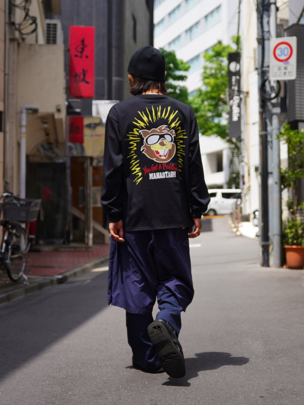 「カジュアル、レイヤード、夏、おしゃれになりたい、大人コーデ、マナスタッシュ、夏コーデ、おしゃれ、マナスタ、マナスタッシュづくし」｜「MANASTASHのアイテム（スカート、パープル系）」を使った、yusuke061019さん（メンズ・173cm）の春コーディネートの2枚目の写真