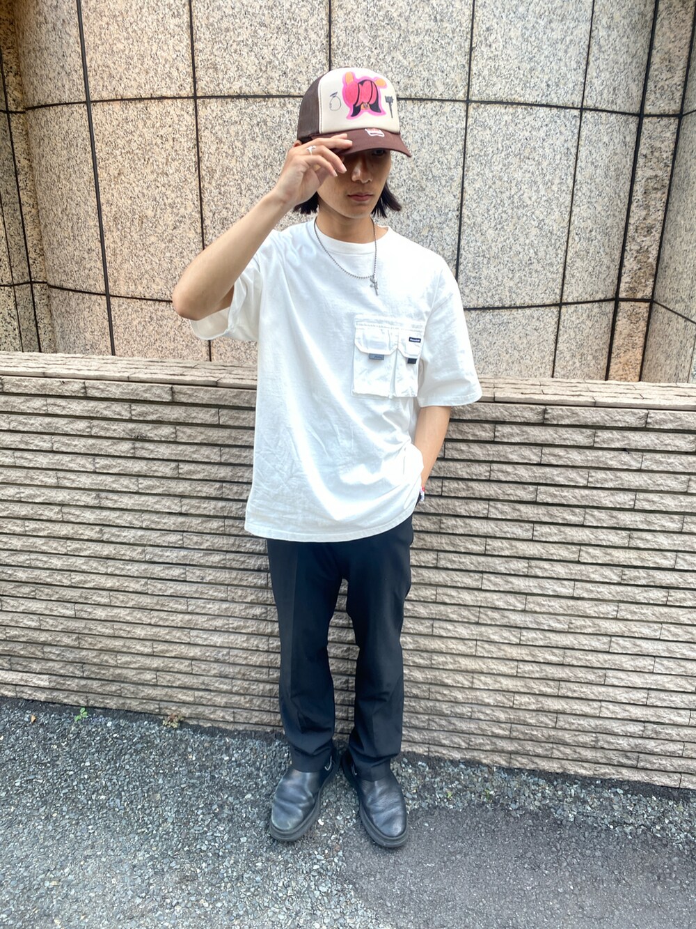 「カジュアル、大人、白、マナスタッシュ、夏コーデ、カジュアルコーデ、白Tシャツ、お洒落、シンプルイズベスト、マナスタッシュづくし」｜「MANASTASHのMANASTASH/マナスタッシュ/DISARMED TEE '24/ディザームドTシャツ（Tシャツ/カットソー、ホワイト系）」を使った、yusuke061019さん（メンズ・173cm）の春コーディネートの3枚目の写真