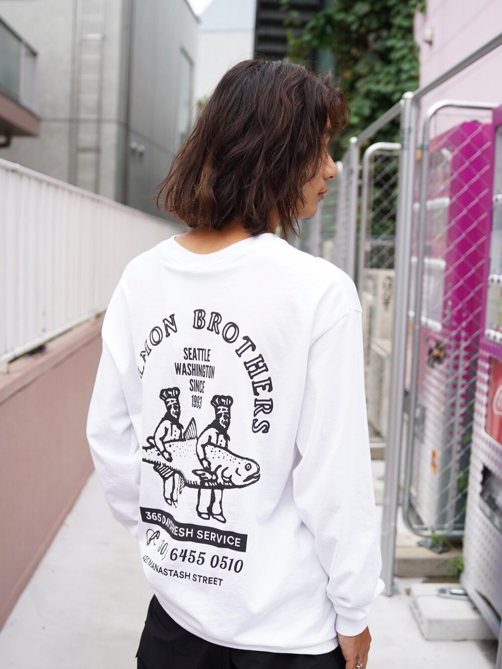 「シンプルコーデ、デニム、レイヤードスタイル、スポーツミックス、メガネ男子、モヘアニット、シャツ、いいね、save、フォローお願いします🤑、ワントーンコーデ、ラフ」｜「MANASTASHのMANASTASH/マナスタッシュ/MANATROOPER PANTS/マナトゥルーパーパンツ（カーゴパンツ、ブラック系）」を使った、yusuke061019さん（メンズ・173cm）の秋コーディネートの7枚目の写真