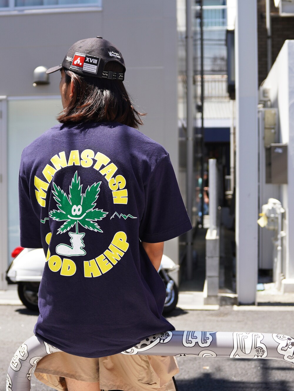 「MANASTASHのMANASTASH/マナスタッシュ/HEMP TEE GOOD HEMP/ヘンプTグッドヘンプ（Tシャツ/カットソー、ブルー系）」を使った、yusuke061019さん（メンズ・173cm）の夏コーディネートの2枚目の写真