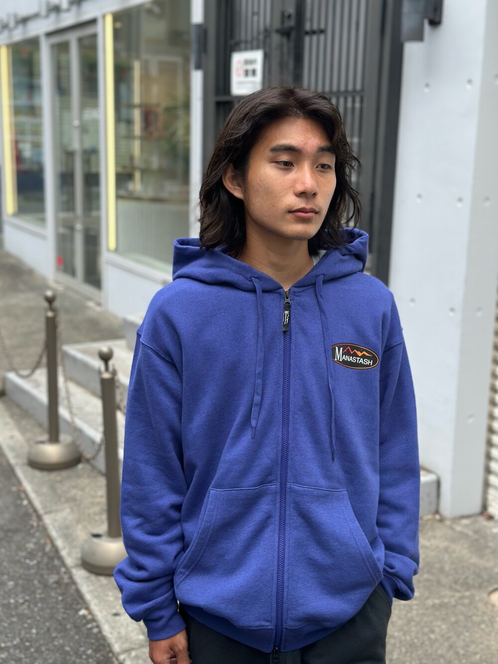 「ワイドパンツ、ヴィンテージ、韓国ファッション、デートコーデ、チェック、セットアップ、アディダス、ビッグシルエット、ブラック、キレイめカジュアル」｜「MANASTASHのMANASTASH/マナスタッシュ/CASCADE PANTS/カスケードパンツ（スウェットパンツ、ブラック系）」を使った、yusuke061019さん（メンズ・173cm）の秋コーディネートの5枚目の写真