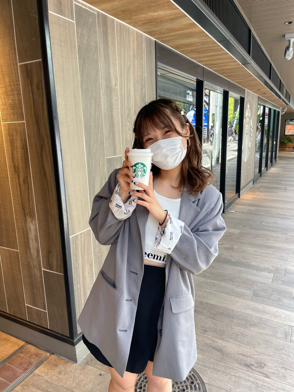 「カジュアルコーデ、シンプルコーデ、大人カジュアル、春カラー、お洒落さんとつながりたい、低身長、オトナ女子」｜「Seemi. byNICECLAUPの【Seemi】テーラードジャケット（テーラードジャケット、グレー系）」を使った、かのん【155cm 骨格ナチュラル】さん（レディース・155cm）の春コーディネートの2枚目の写真