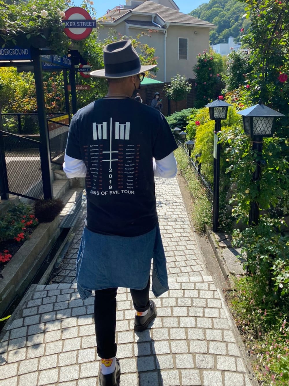 「カジュアルコーデ、休日コーデ、おしゃれさんと繋がりたい、古着コーデ、メンズファッション、革靴、ロックT、バンドT、ハットコーデ、フォローミー、ロックコーデ」｜「STETSONの【STETOSN】WHIPPET repro model / 【ステットソン】ハット（ハット、グレー系）」を使った、yuk1o221さん（メンズ・172cm）の春コーディネートの3枚目の写真