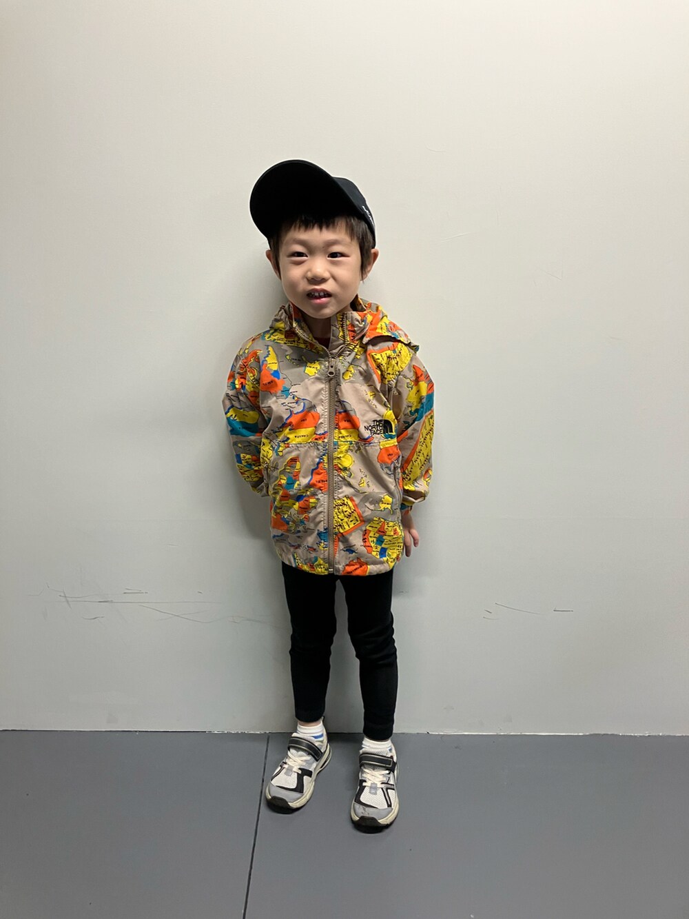 「秋服まるっと大公開、THE NORTH FACE、コロンビア、通園コーデ、保育園コーデ、5歳1ヶ月」｜「Columbiaの【KIDS】プライスストリームユースキャップ（キャップ、ブラック系）」を使った、haru☺︎さん（キッズ・110cm）の秋コーディネートの2枚目の写真