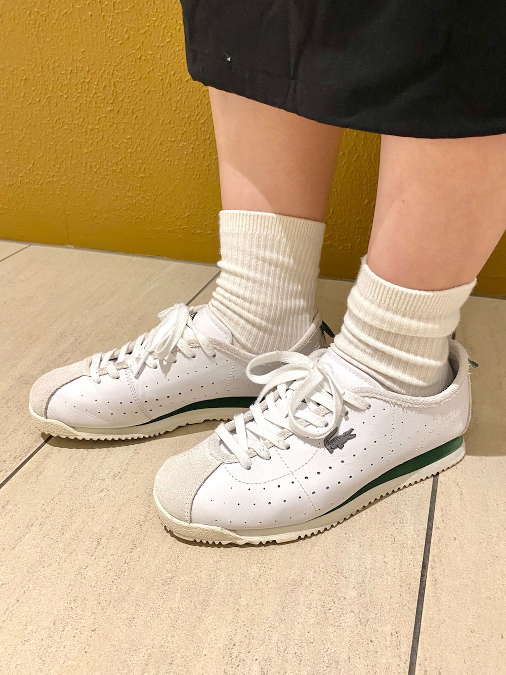 「ポロシャツ、25SS、ラコステ、スカーフ、ノースリーブ」｜「LACOSTEのドローストリング入り バルーンスカート（スカート、ブラック系）」を使った、saeさん（レディース・153cm）の春コーディネートの9枚目の写真