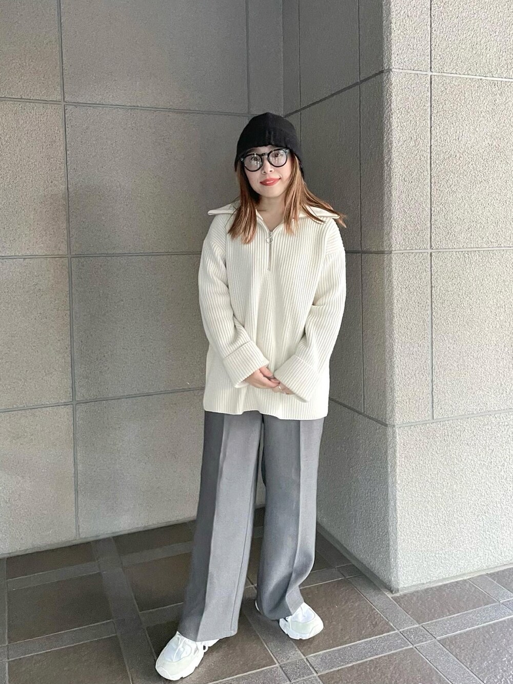「オトナカジュアル、ootd、ラクチンコーデ、ニット帽、メガネ女子、プチプラ、休日スタイル、低身長、ストリート、ハーフジップ、いいね、save、フォローお願いします🤑、GU、パンツスタイル、冬コーデ、シンプルコーデ」｜「rimiueのアイテム（ニットキャップ/ビーニー、ブラック系）」を使った、enappiさん（レディース・148cm）の冬コーディネートの3枚目の写真