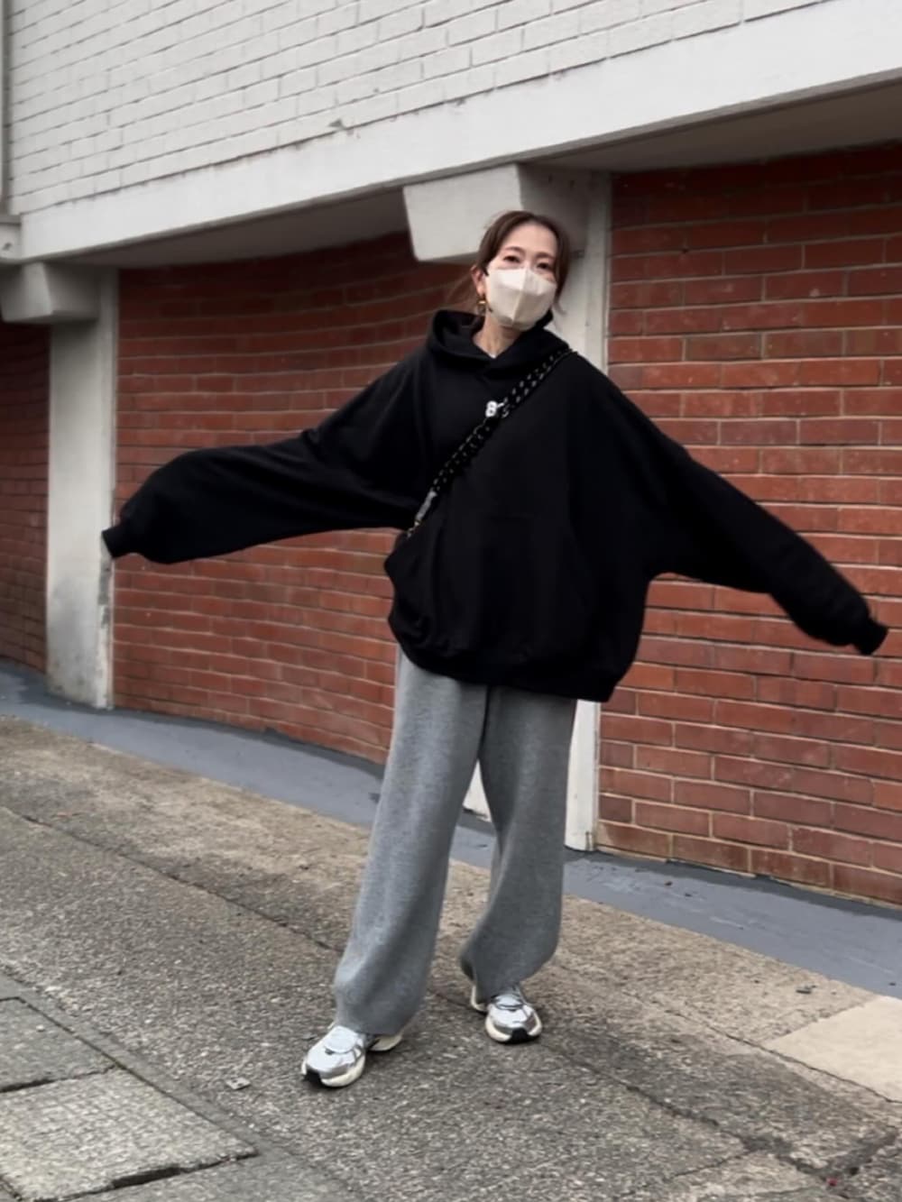 chiiiibagパーカー おまゆ｜Ch!iii BAGのパーカーを使ったコーディネート - WEAR