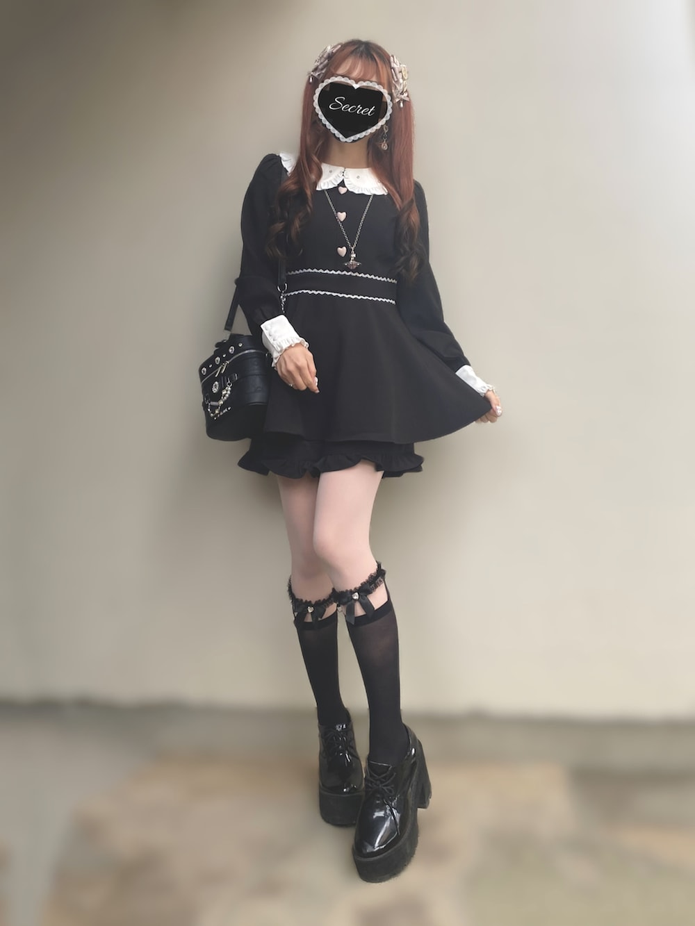 「いいね、save、フォローお願いします🤑、pium、noemie、量産型、量産型ヲタク、量産型コーデ、量産型女子、地雷、セットアップ、ブラック、襟付きトップス」｜「piumのビジューカラードーリーセットアップ【本田珠由記コラボ】（セットアップ、ブラック系）」を使った、🐰ㅤメ ｲ ﾒ ｲㅤ🐰さん（骨格ストレート・レディース・154cm）の秋コーディネートの3枚目の写真