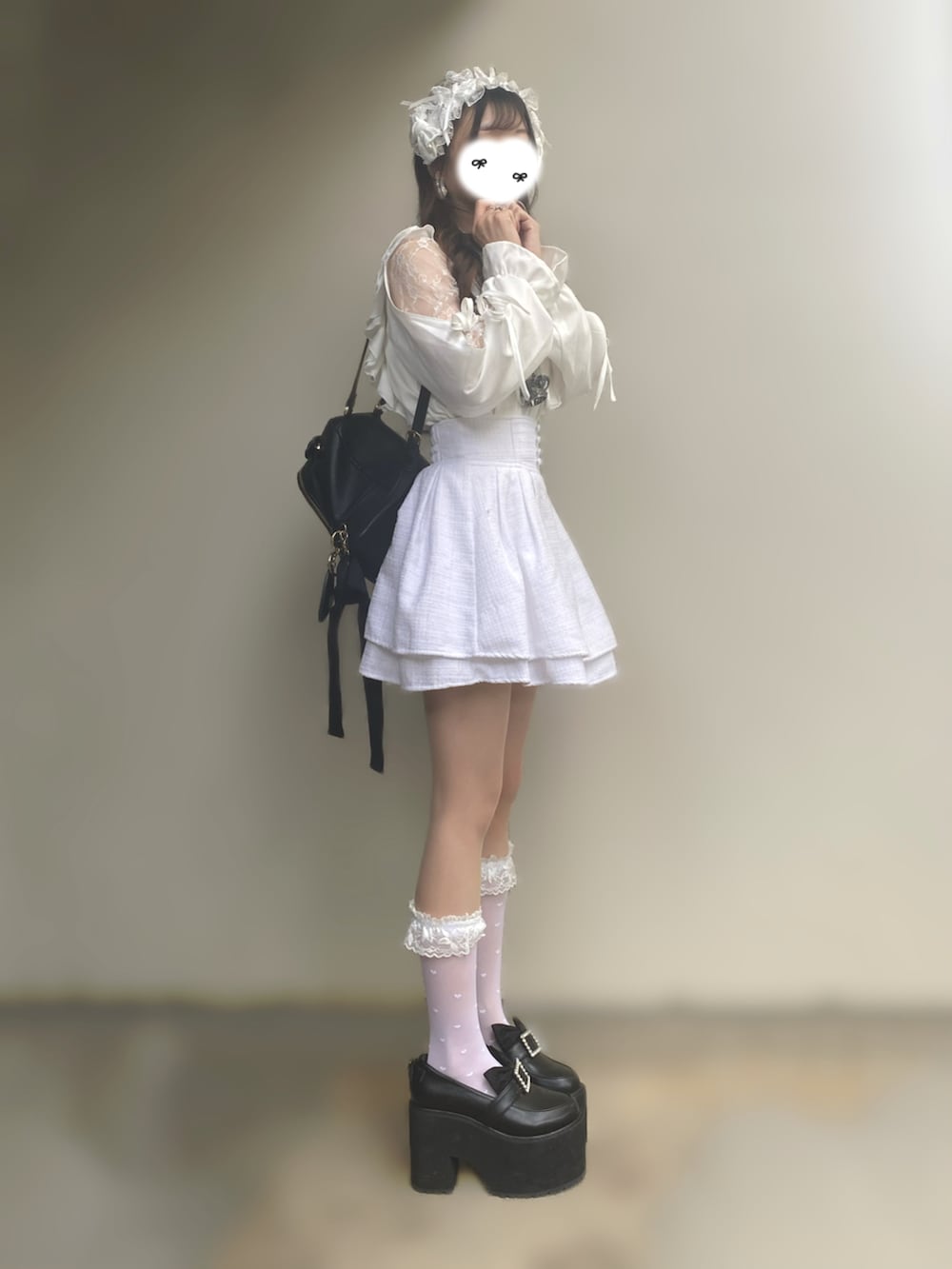 「いいね、save、フォローお願いします🤑、ガーリー、量産型、量産型コーデ、量産型ヲタク、量産型女子、ホワイト、ホワイトコーデ、リンクコーデ、双子コーデ、シミラールック、かわいい、甘め、ボウタイブラウス、ツイードスカート」｜「MA*RSのビックリボン袖レースブラウス（シャツ/ブラウス、ホワイト系）」を使った、🐰ㅤメ ｲ ﾒ ｲㅤ🐰さん（骨格ストレート・レディース・154cm）の秋コーディネートの2枚目の写真