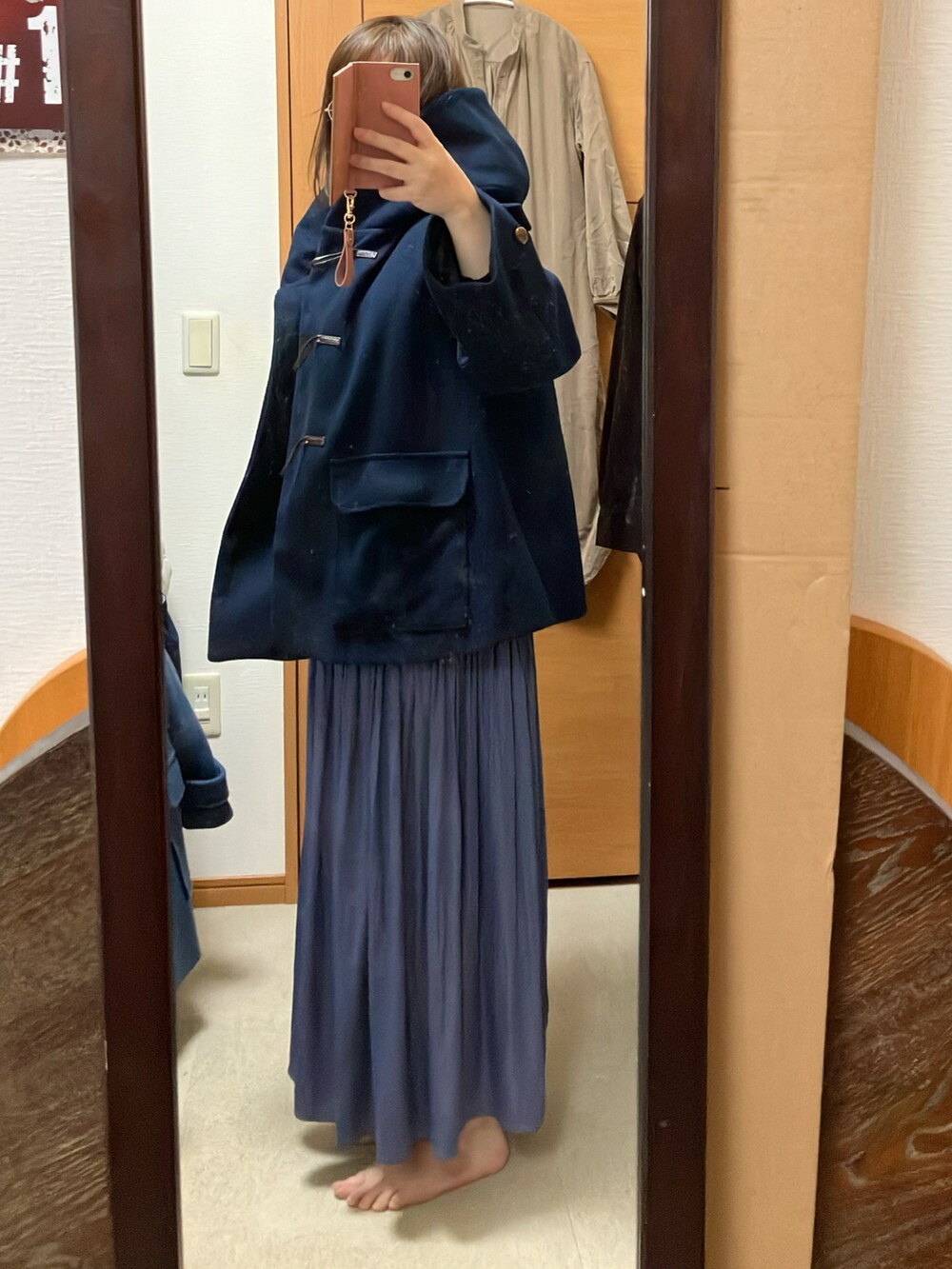 「ABAHOUSEのアイテム（その他パンツ、ブルー系）」を使った、みみさん（レディース・157cm）の春コーディネートの2枚目の写真