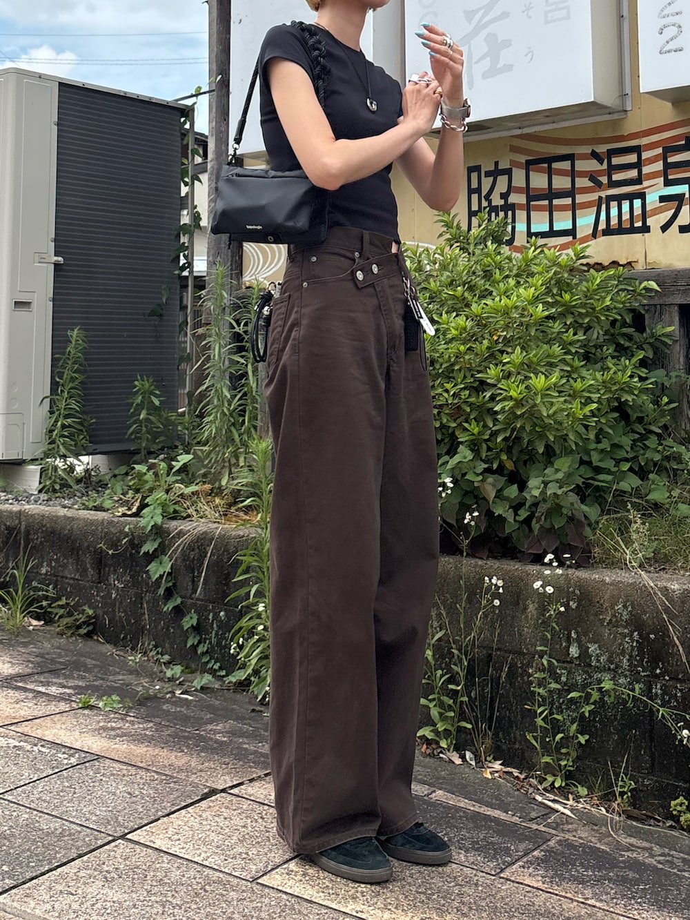 CROSS CHINO WIDE STRAIGHTを使った人気ファッションコーディネート - WEAR