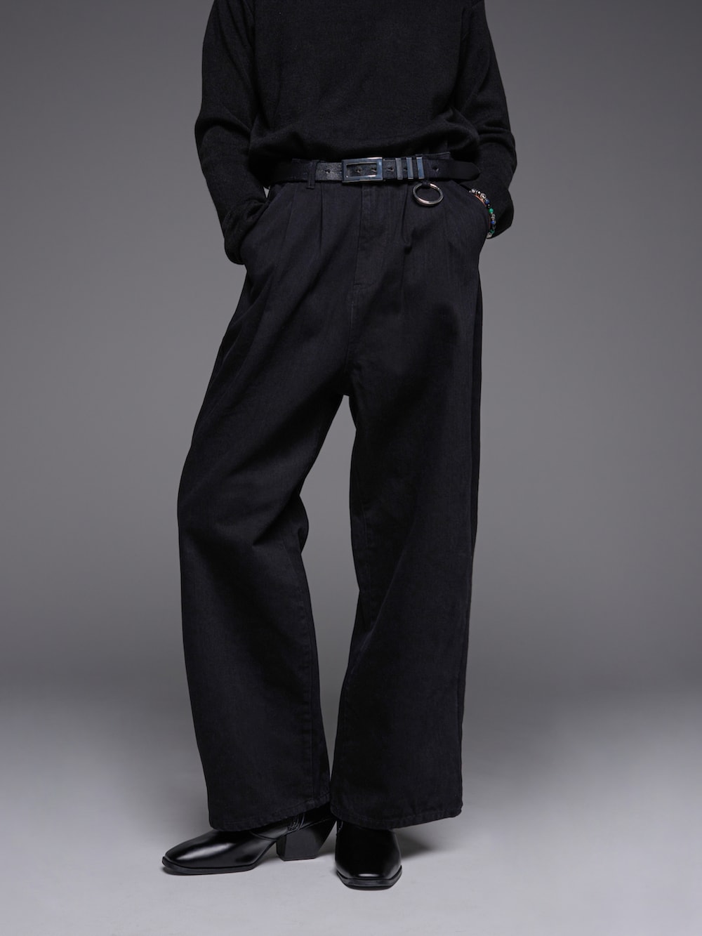 ãã©ãã¯ç³»ã®ããã ãžã£ã±ããããã©ãã¯ç³»ã®ããã/ã»ãŒã¿ãŒããã©ãã¯ç³»ã®ããŒããççšããã¡ã³ãºã®å¬ã³ãŒãã£ããŒãã®2æç®ã®åç