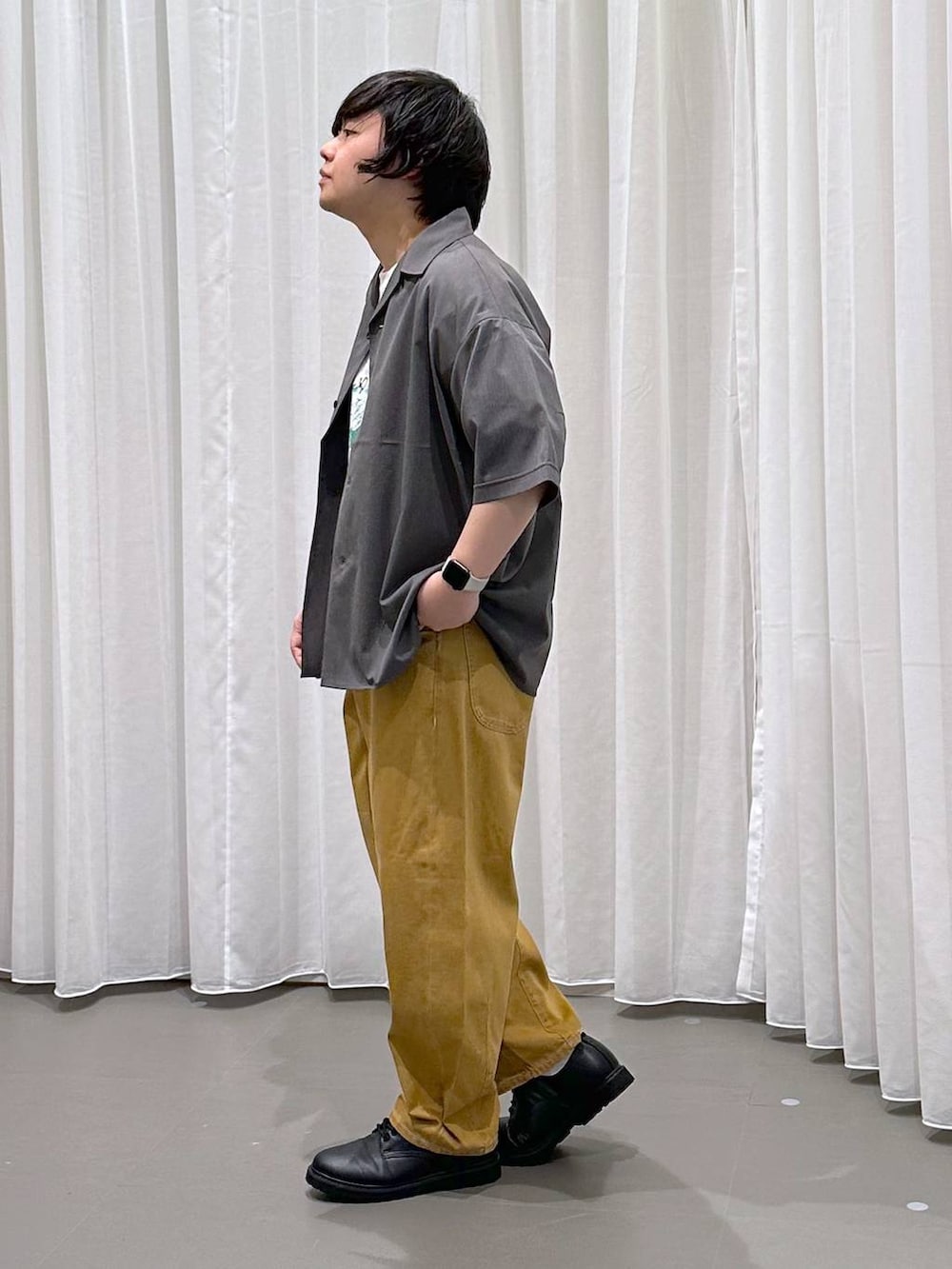 「リラックス、ゆったり、高見え」｜「niko and...のTR開襟シャツ（シャツ/ブラウス、グレー系）」を使った、いしかわさん（メンズ・168cm）の夏コーディネートの4枚目の写真