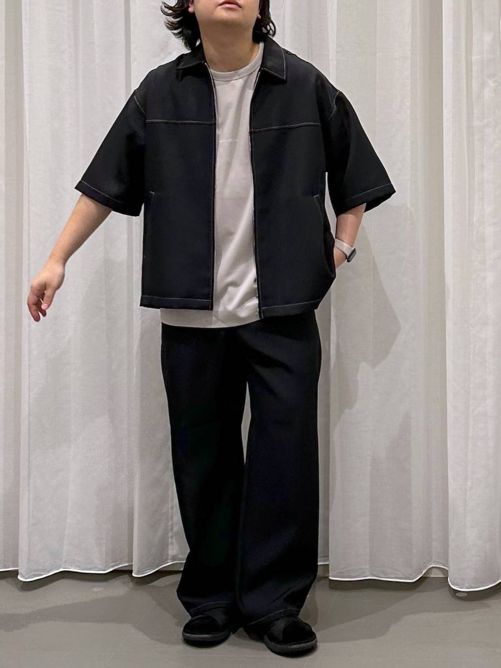 「リラックス、ゆったり、高見え」｜「GLOBAL WORKのリッチクリーンTシャツ/プリント/半袖/288193（Tシャツ/カットソー、ベージュ系）」を使った、いしかわさん（メンズ・168cm）の夏コーディネートの2枚目の写真