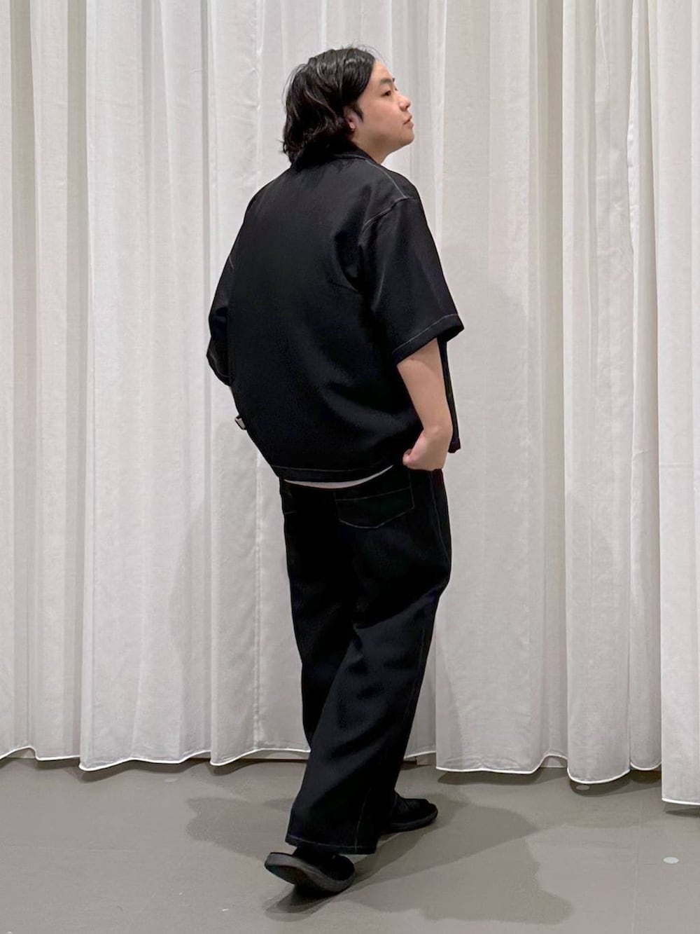 「リラックス、ゆったり、高見え」｜「GLOBAL WORKのリッチクリーンTシャツ/プリント/半袖/288193（Tシャツ/カットソー、ベージュ系）」を使った、いしかわさん（メンズ・168cm）の夏コーディネートの4枚目の写真