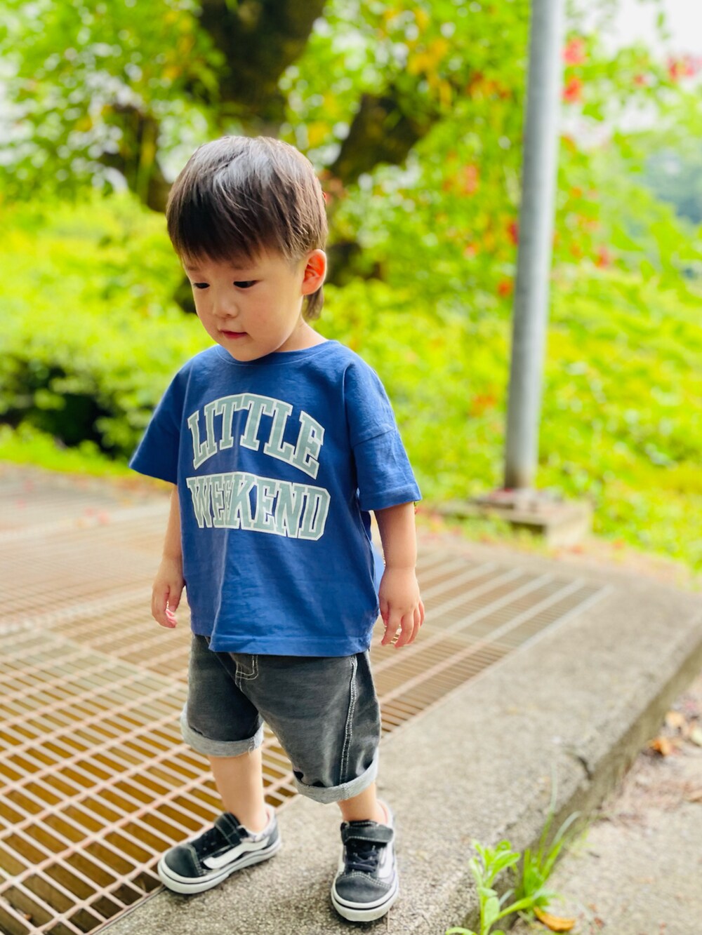 「着回しコーデ、夏コーデ、夏だ！Tシャツ着よう！、デニム、お出かけコーデ、プチプラ、兄弟コーディネート」｜「しまむらのアイテム（Tシャツ/カットソー、ホワイト系）」を使った、naaaさん（キッズ・143cm）の夏コーディネートの5枚目の写真