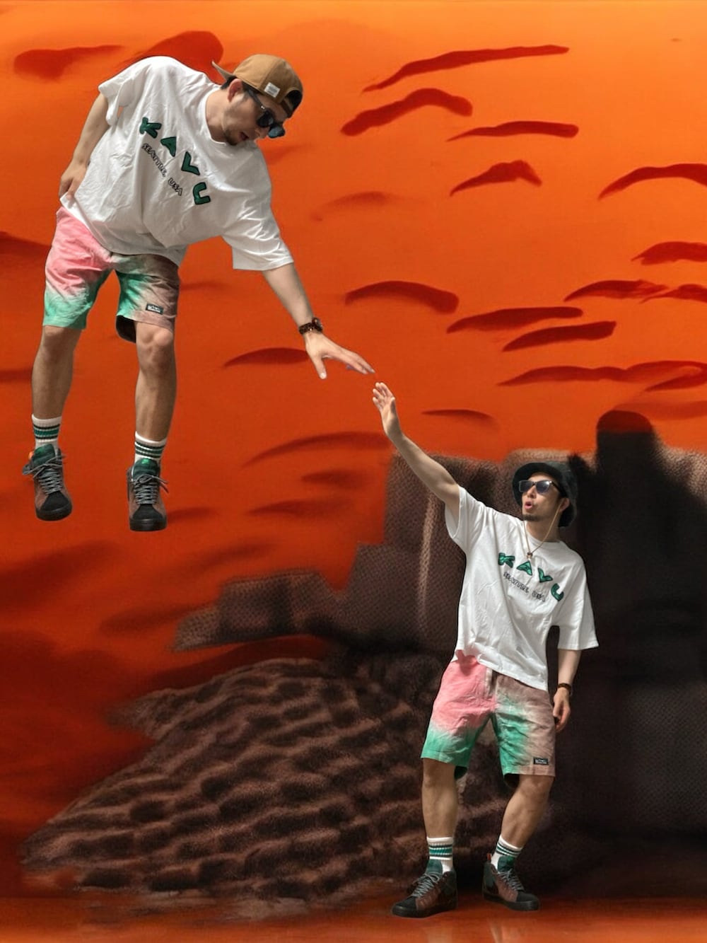 その他のパンツ、ホワイト系のTシャツ/カットソー、ブラウン系のスニーカーを着用したメンズの夏コーディネートの5枚目の写真