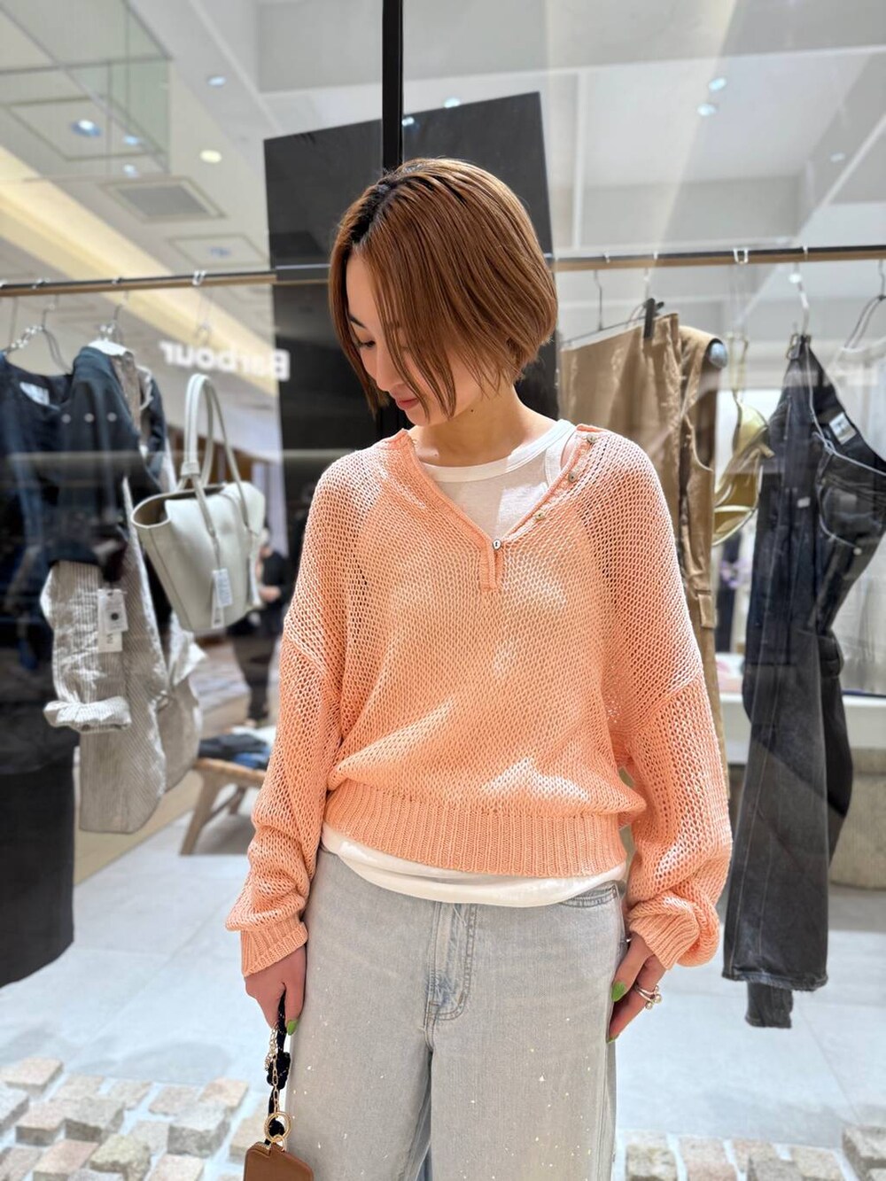 「ベーシック/シンプル、カジュアル、ヘルシー、ショートヘア」｜「CORSO ROMA，9の【CORSO ROMA 9】2バックルサンダル（サンダル、ホワイト系）」を使った、のんさん（レディース・162cm）の春コーディネートの4枚目の写真