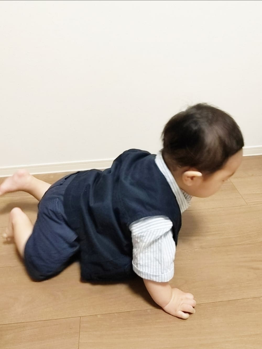 「このスタイルがお気に入り、夏コーデ、シャツスタイル、お出かけコーデ、むぎわら帽子、0歳、赤ちゃん、ベビーコーデ、シンプルコーデ、初夏コーデ、おしゃれさんと繋がりたい、むすこーで、ハーフパンツ、コンバース、6ヶ月」|「産まれたてのえいちゃん🐒✨のアイテム(その他、その他)」を使った、EITOさん(キッズ・70cm)の夏コーディネートの2枚目の写真
