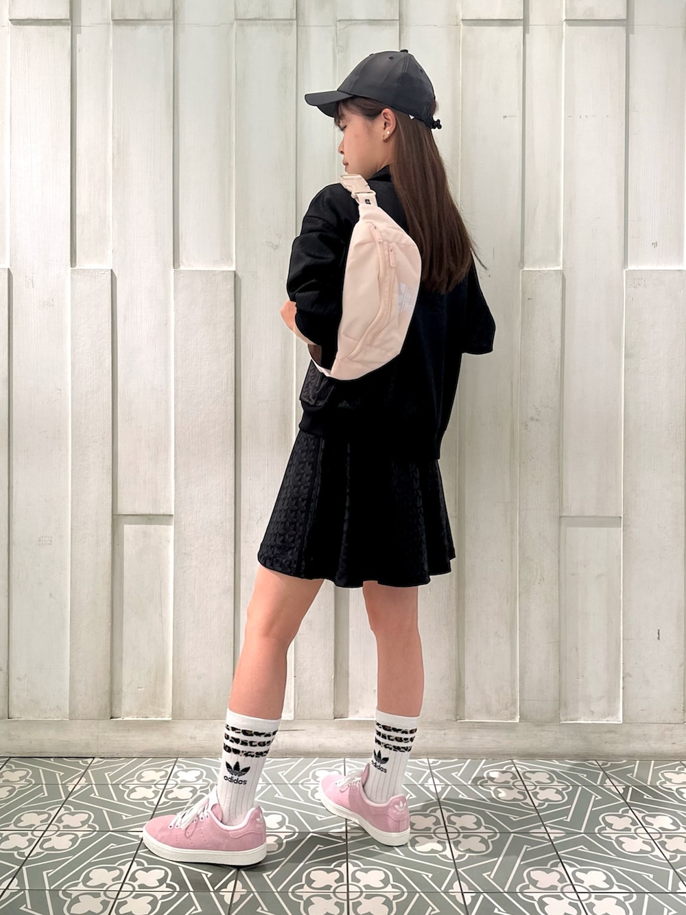 IM(アディダス オリジナルスショップ ラゾーナ川崎プラザ)｜adidasの