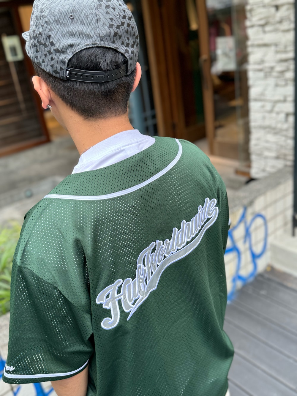 adam.tangさんの「HUF PARADOX CLASSIC H 5 P（HUF）」を使ったコーディネートの2枚目の写真
