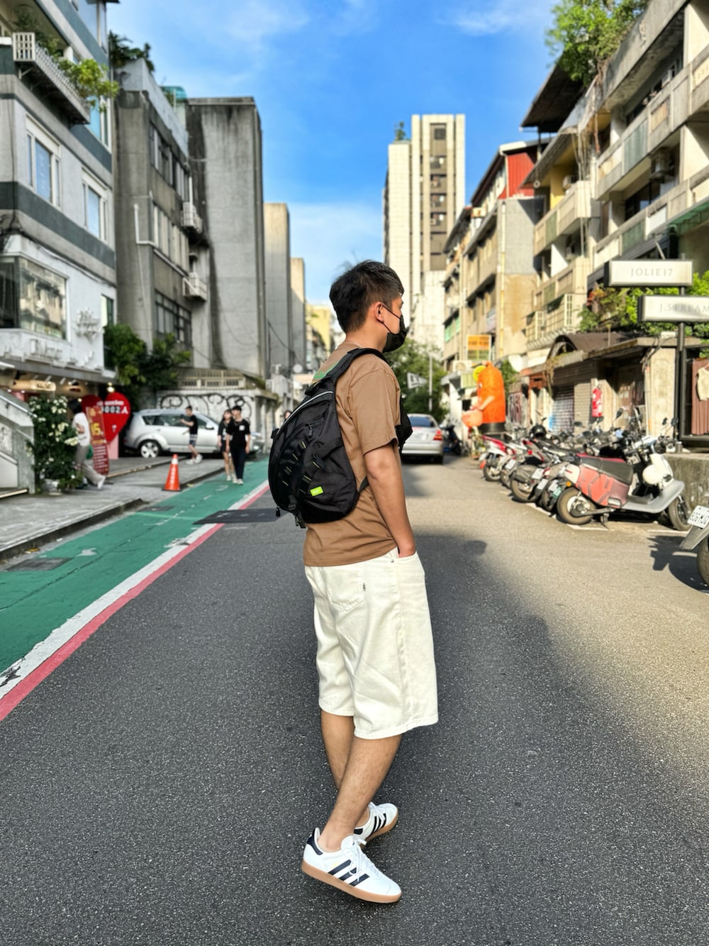 adam.tangさんの「adidas アディダス GAZELLE ガゼル IG3507 ABC-MART限定 *FTWR/COLL/GUM4（adidas）」を使ったコーディネートの2枚目の写真