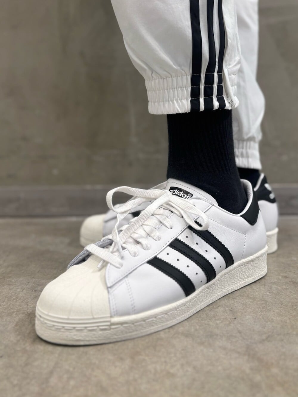 JN(アディダス オリジナルスショップ 福岡)｜adidasのシューズを使った