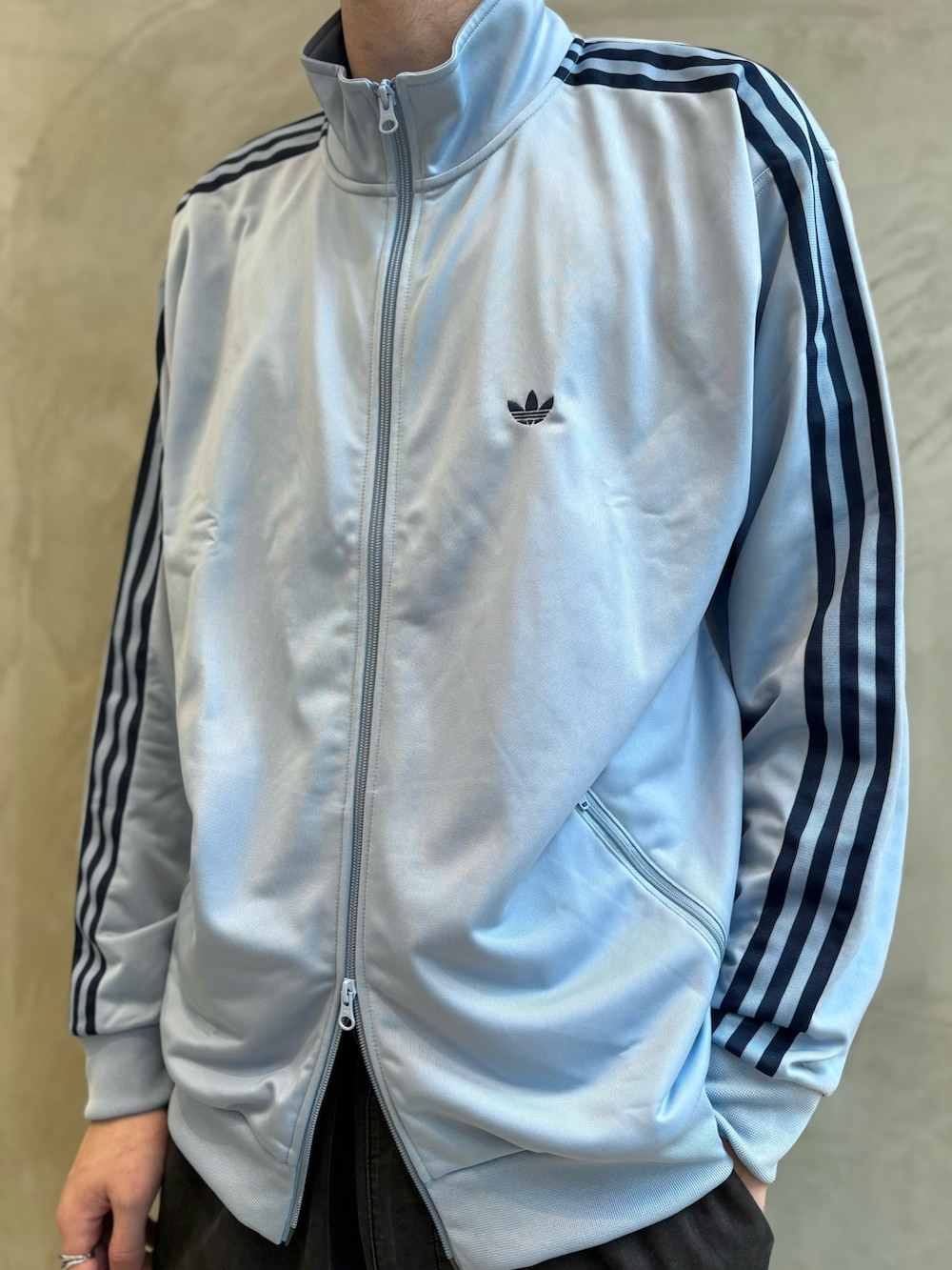【極美品】希少 激レア アディダスオリジナルス トラックジャケット グレージュ 極美品】希少 激レア アディダスオリジナルス トラックジャケット