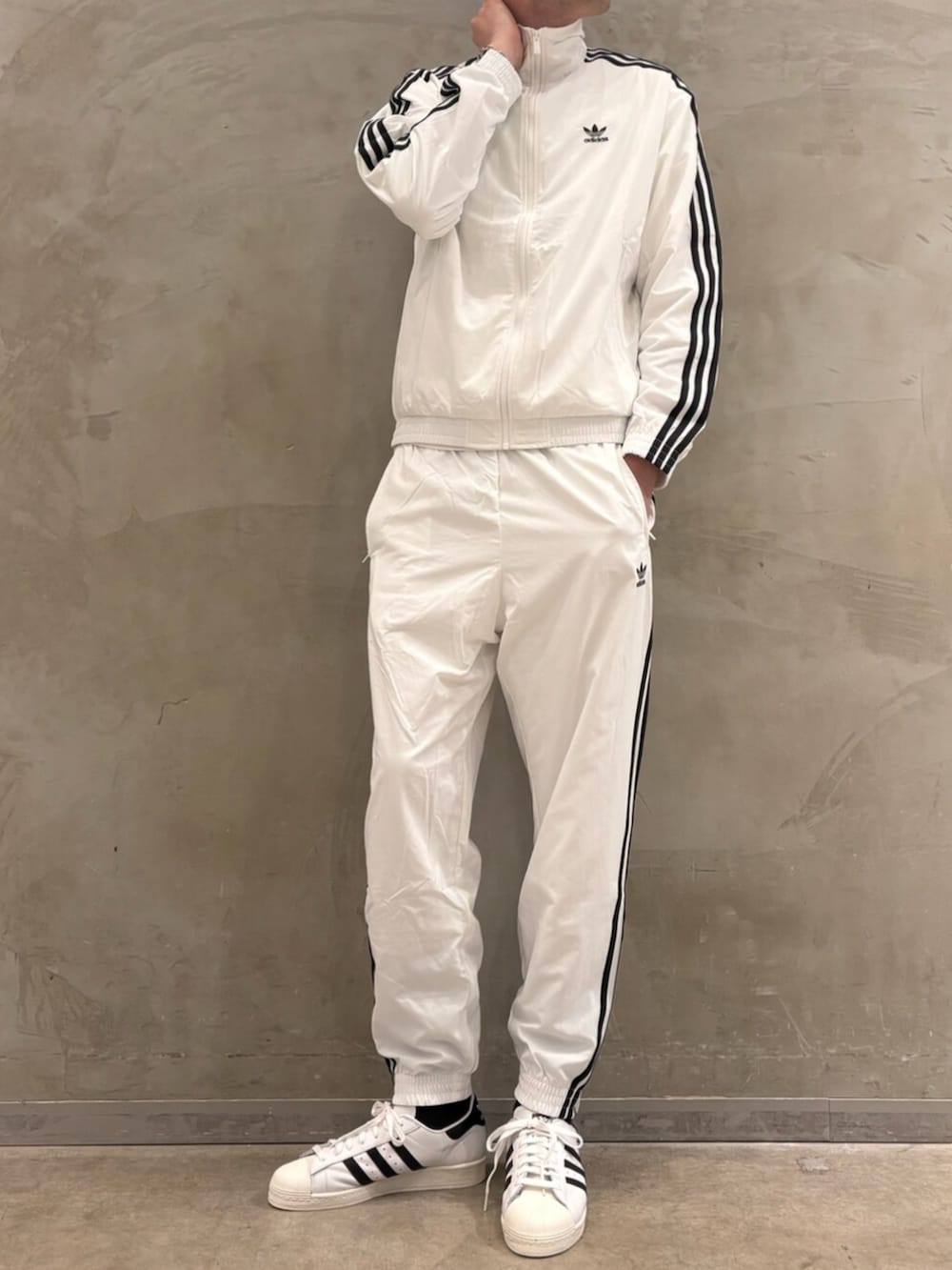 JN(アディダス オリジナルスショップ 福岡)｜adidasのシューズを使った