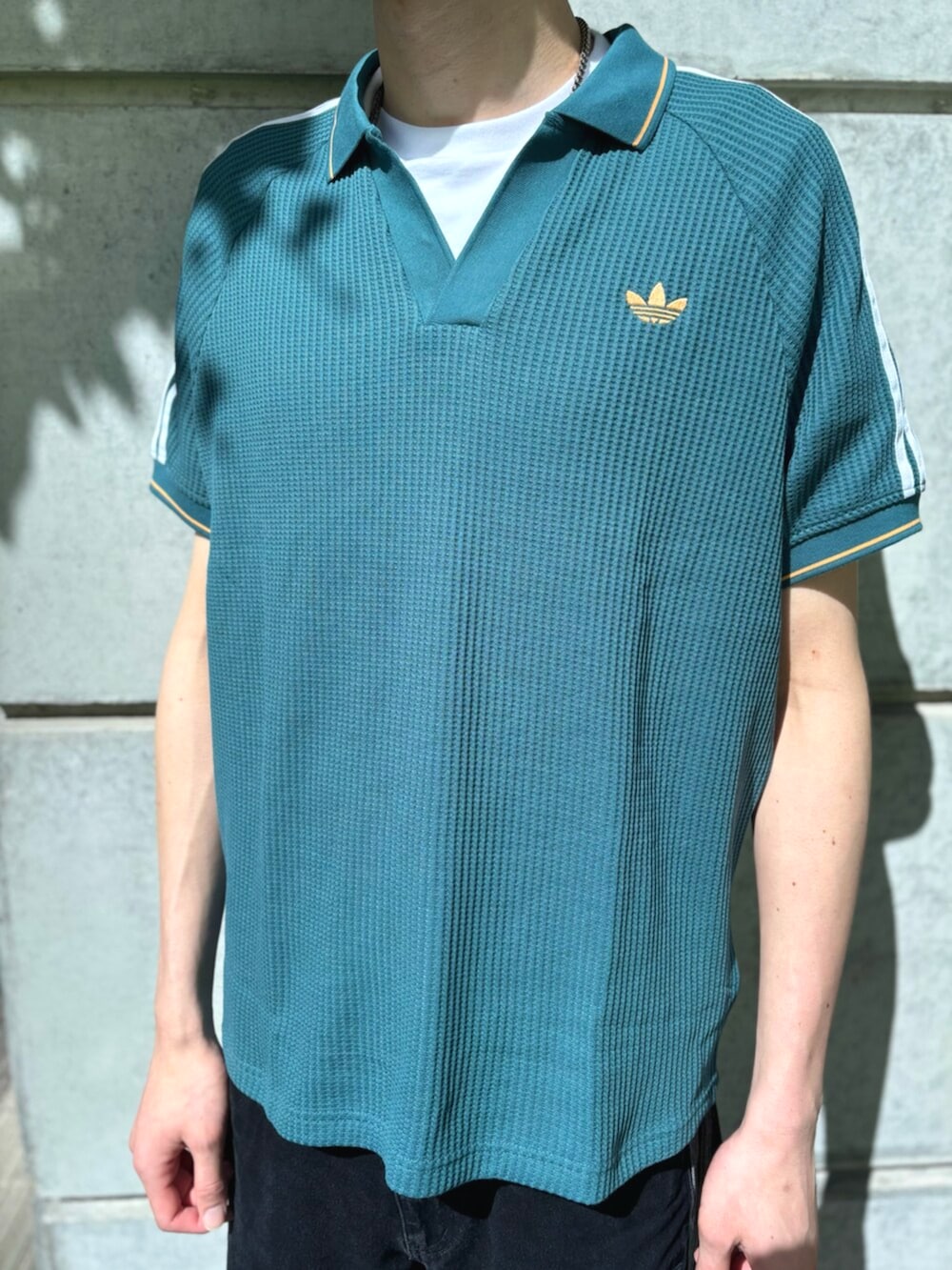 adidas ワッフル　ニット　ポロシャツ　スキッパー adidas｜【公式】アディダス adidas アディダス オリジナルス