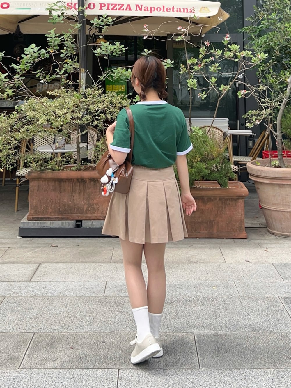 momo🐇さんの「【オンライン限定】LACOSTE ワンポイントロゴ リンガーTシャツ（LACOSTE）」を使ったコーディネートの3枚目の写真