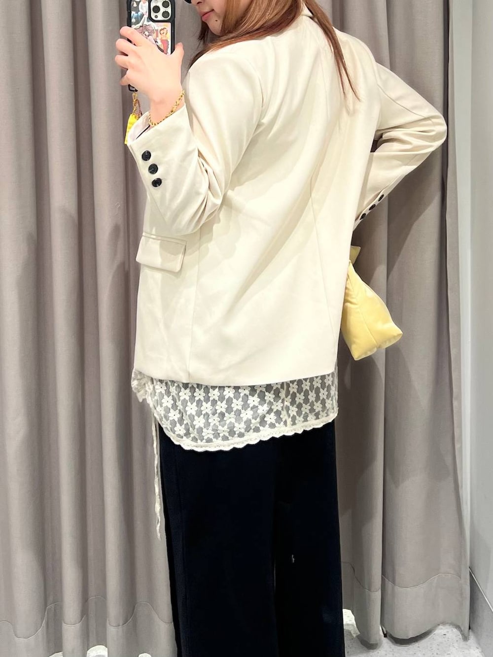 「高身長、オーバーサイズ、体型カバー、差し色コーデ、骨格ストレート、着痩せ、FOREVER 21、スカート、ワンピース、ジャケット、サングラス」|「FOREVER 21の【2025SS】ミドルベルトブーツ(ブーツ、ブラウン系)」を使った、ちぃ。さん(レディース・165cm)の春コーディネートの3枚目の写真
