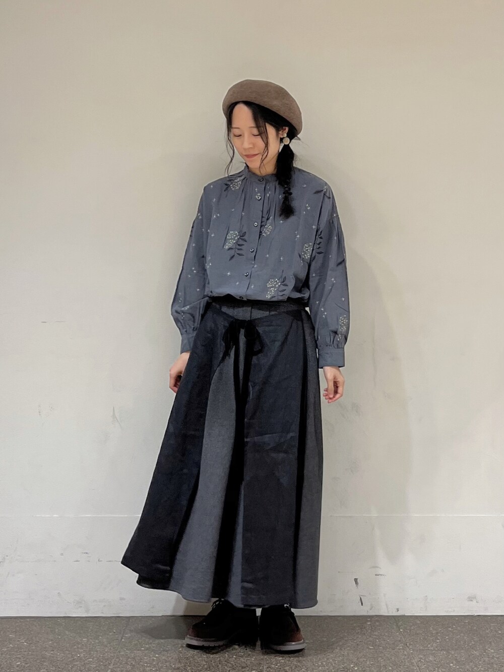 「Samansa Mos2、サマンサ モスモス(Samansa Mos2)、TSUHARU by Samansa Mos2、ガーリー、ナチュラル、ゆるコーデ」｜「TSUHARU by Samansa Mos2の総刺繍チュニックブラウス（チュニック、グリーン系）」を使った、marin.🐏さん（レディース・160cm）の秋コーディネートの2枚目の写真