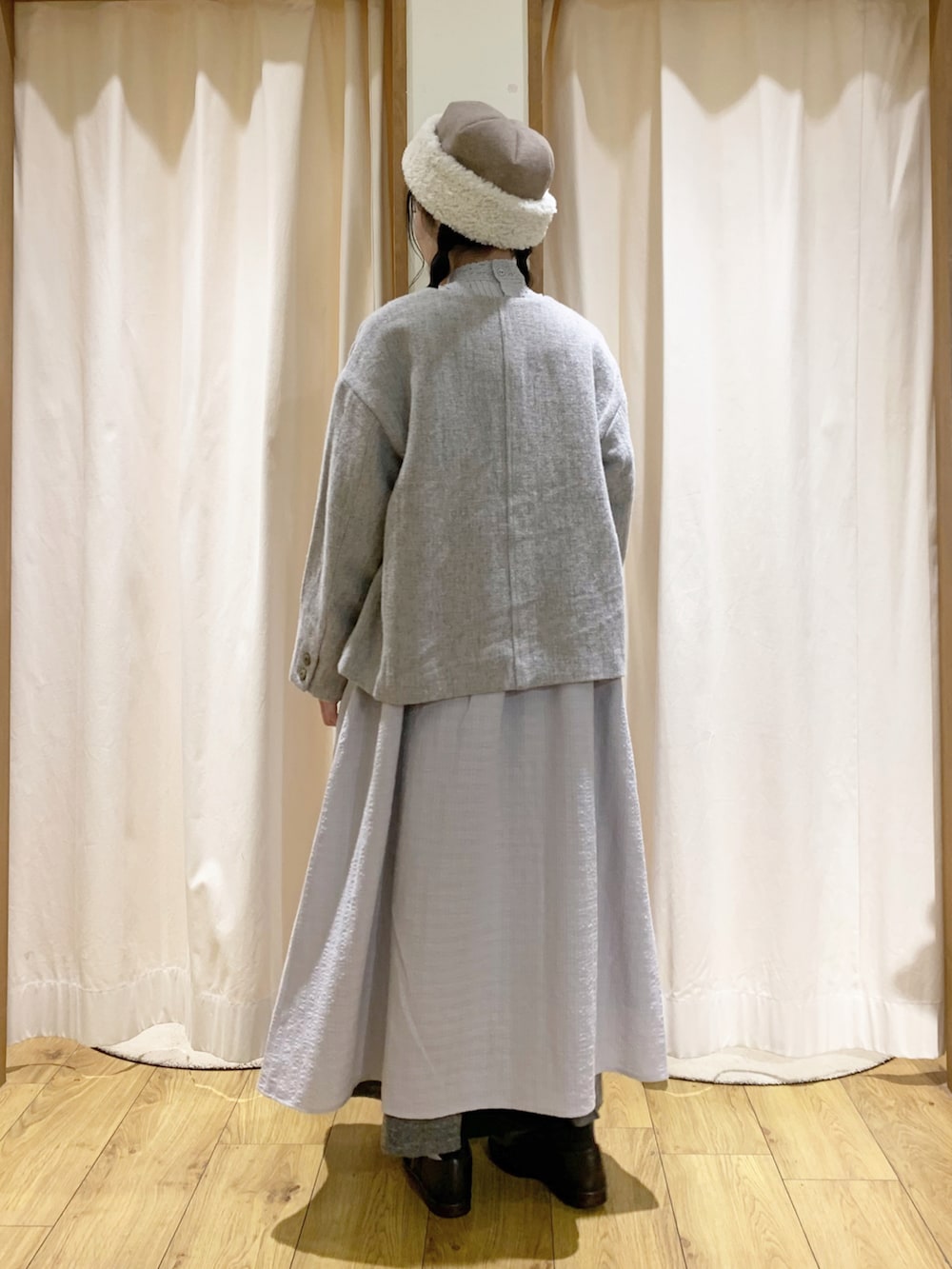 「TSUHARU by Samansa Mos2、Samansa Mos2、サマンサ モスモス(Samansa Mos2)、ナチュラル、大人ガーリー、ワントーンコーデ、淡色コーデ、ジャケット、ワンピース、レース、ロングワンピース、レイヤードスタイル、ゆるコーデ、冬コーデ、秋コーデ」|「TSUHARU by Samansa Mos2の麻ウールノーカラーショートコート(ノーカラーコート、ベージュ系)」を使った、marin.🐏さん(レディース・160cm)の秋コーディネートの4枚目の写真