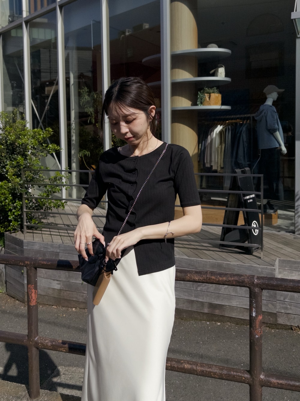 フロントタックフリルTを使った人気ファッションコーディネート - WEAR