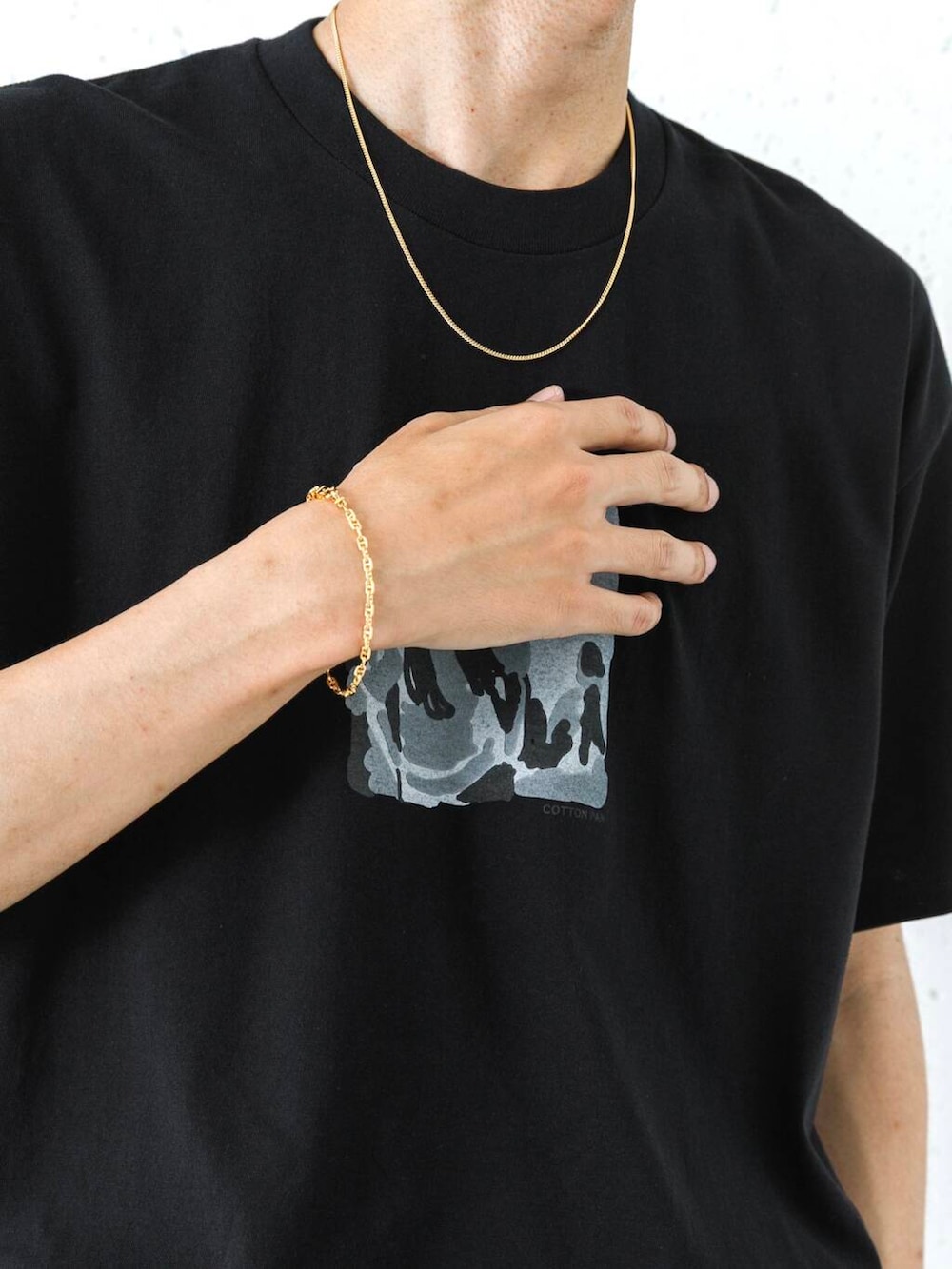 「Leeの『別注』Lee101×URBAN RESEARCH　COWBOYPANTS（デニムパンツ、ブルー系）」を使った、カワバタさん（メンズ・185cm）の夏コーディネートの5枚目の写真
