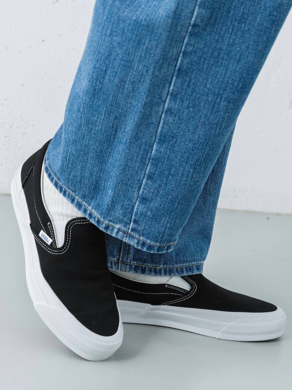 「Leeの『別注』Lee101×URBAN RESEARCH　COWBOYPANTS（デニムパンツ、ブルー系）」を使った、カワバタさん（メンズ・185cm）の夏コーディネートの7枚目の写真
