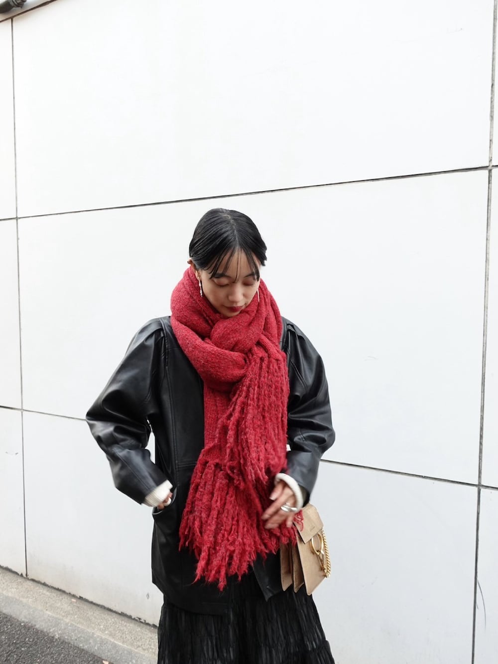 MARTE(MARTE)｜saharaのマフラーを使ったコーディネート - WEAR 