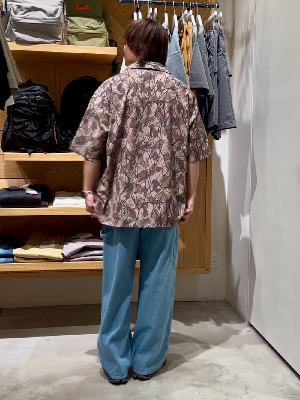 ゆーーーとさんの「【吸水速乾】UMWテック半袖Tシャツ（BAYFLOW）」を使ったコーディネートの3枚目の写真