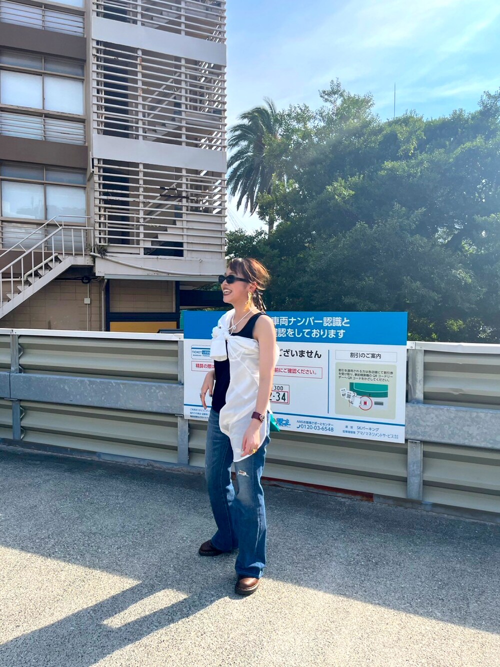 「今日のコーデ、WEARタイアップ、夏コーデ、アツいコーデ全部見せ、ootd、古着MIX、シンプルコーデ、カジュアル」｜「Levi'sのアイテム（デニムパンツ、ブルー系）」を使った、🅰️y🅰️k🅰️さん（レディース・156cm）の夏コーディネートの3枚目の写真