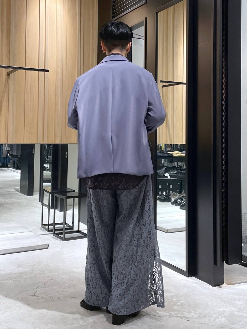 「ゆったり、ユニセックス、個性派、春コーデ、モテ、モード、きれいめ、カラーコーデ_HARE、HARE」｜「HAREのステンレスチェーンネックレス(HARE)（ネックレス、シルバー系）」を使った、ウエノ シンヤさん（メンズ・176cm）の春コーディネートの2枚目の写真