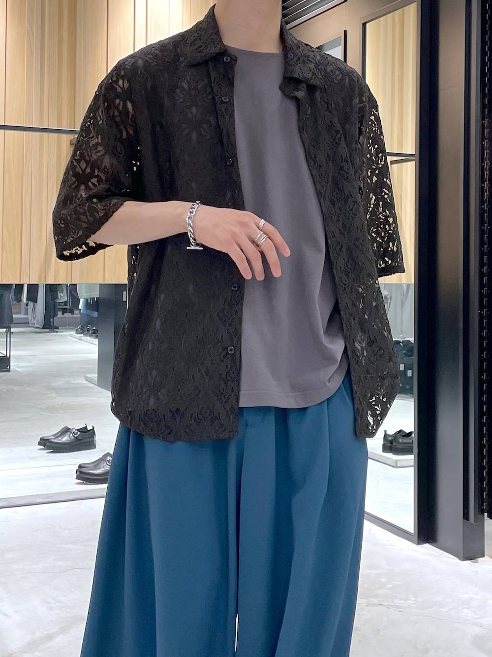 「ゆったり、ユニセックス、個性派、夏コーデ、モテ、モード、きれいめ、カラーコーデ_HARE、HARE」｜「HAREの【MADE IN JAPAN】ステンレスブレスレット(HARE)（ブレスレット、シルバー系）」を使った、ウエノ シンヤさん（メンズ・176cm）の春コーディネートの3枚目の写真