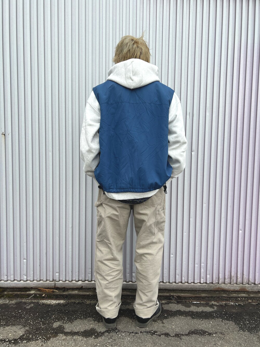 「大人カジュアル、古着MIX、レイヤードスタイル、おしゃれさんと繋がりたい、いいね、save、フォローお願いします🤑、GU」｜「GUのアイテム（パーカー、ホワイト系）」を使った、BUDDIES👍Kさん（骨格ストレート・メンズ・175cm）の春コーディネートの2枚目の写真