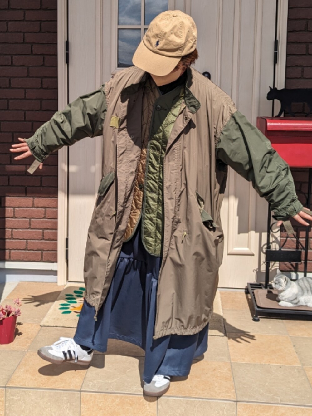 「休日スタイル、モッズコート、beamsboy、キャップ、Polo Ralph Lauren、ジャージワンピース、adidas、samba」｜「POLO RALPH LAURENの《追加》【POLO RALPH LAUREN】CLASSIC SPORT CAP：キャップ◆（キャップ、ベージュ系）」を使った、ゆきだるま☆さん（レディース・148cm）の春コーディネートの2枚目の写真