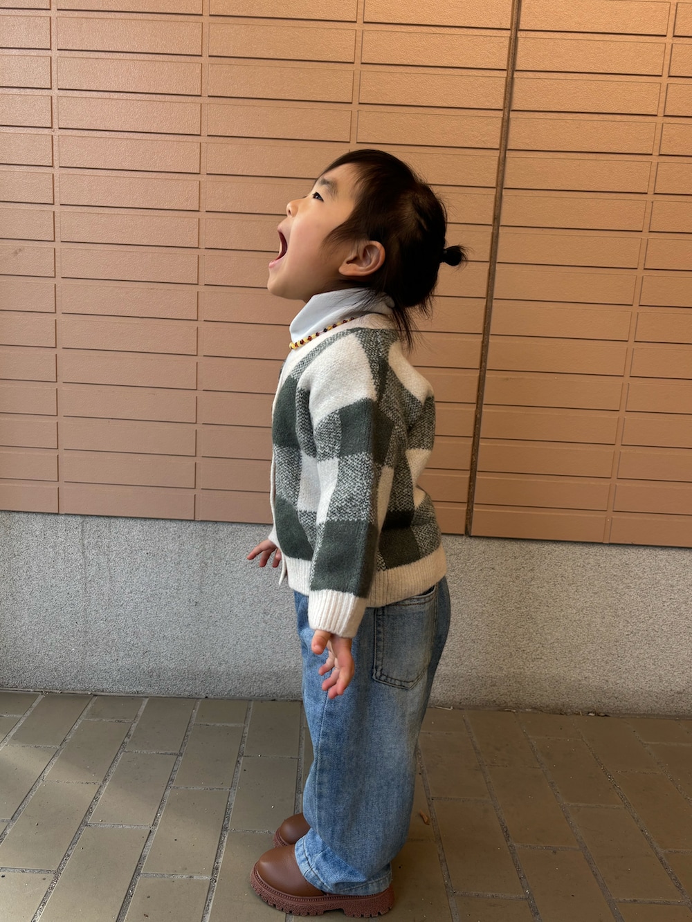 「秋冬コーデ、女の子コーデ、2歳女の子、2歳6ヶ月」｜「H&Mのアイテム（カーディガン/ボレロ、グリーン系）」を使った、meigaku.さん（キッズ・90cm）の冬コーディネートの2枚目の写真