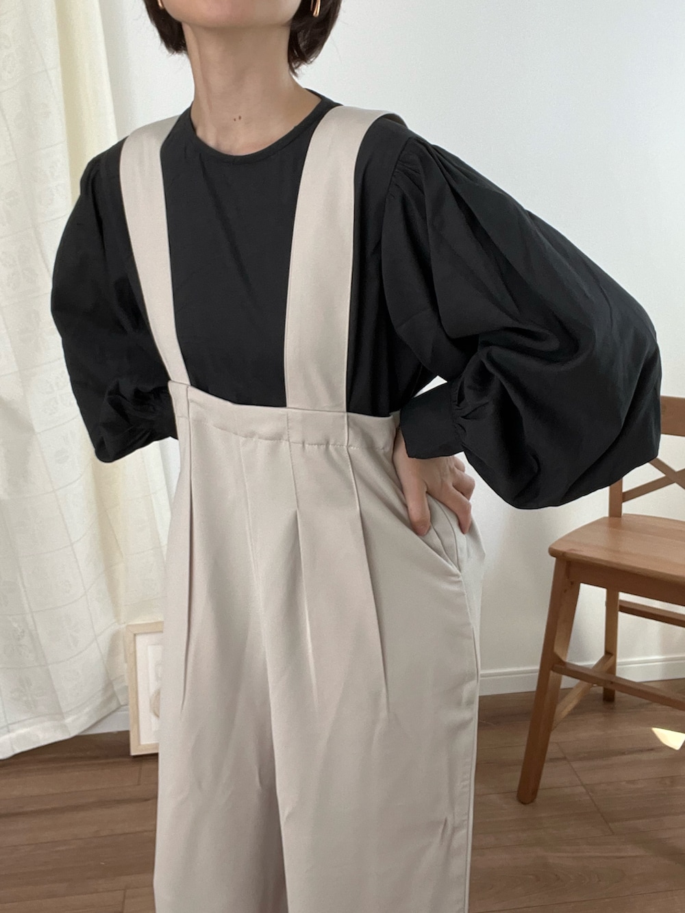 「秋服準備はじめました、初秋コーデ、休日スタイル、秋服、大人女子」｜「select MOCA by sonの2022 AW ボリュームスリーブブラウス（シャツ/ブラウス、ブラック系）」を使った、❁ a i  ❁さん（レディース・158cm）の秋コーディネートの3枚目の写真