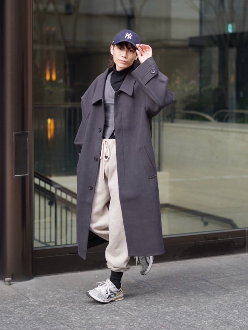 Tsuguya/KwonSaya｜FOG ESSENTIALSのスウェットパンツを使った