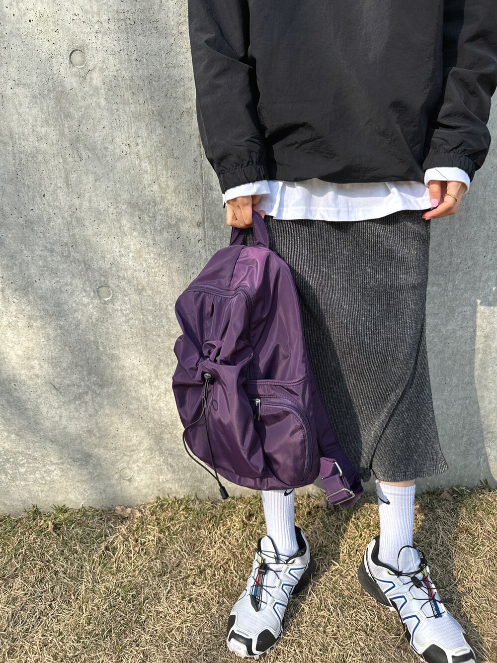 「マーメイドスカート、オトナカジュアル、春夏コーデ、春アウター、春服みてみて」｜「mignonのアイテム（バックパック/リュック、パープル系）」を使った、mioさん（レディース・165cm）の春コーディネートの2枚目の写真