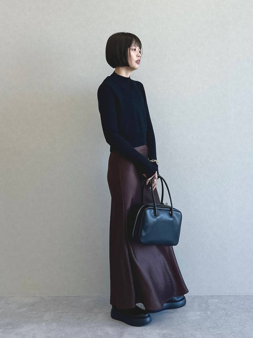 「高身長、ワントーン、カジュアル、テーマパーク、デート/ロマンティック、女子会、SNAP_apart by lowrys、セールミックスコーデ_apart by lowrys、apart by lowrys、お仕事コーデ_apart by lowrys、冬コーデ」｜「A part byの≪追加5≫ブライトナロースカート（スカート、ブラウン系）」を使った、ａｉｋａさん（レディース・168cm）の冬コーディネートの3枚目の写真
